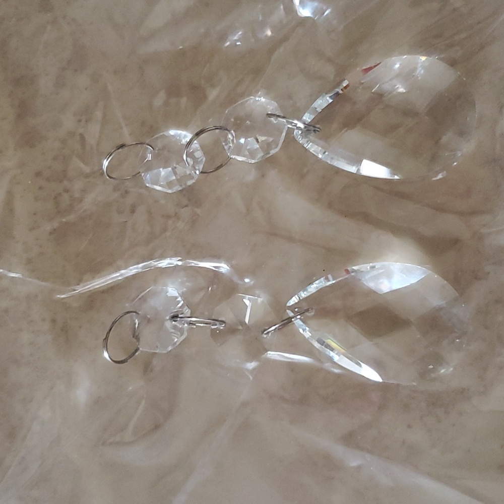 Bundle of (2) faux crystal links